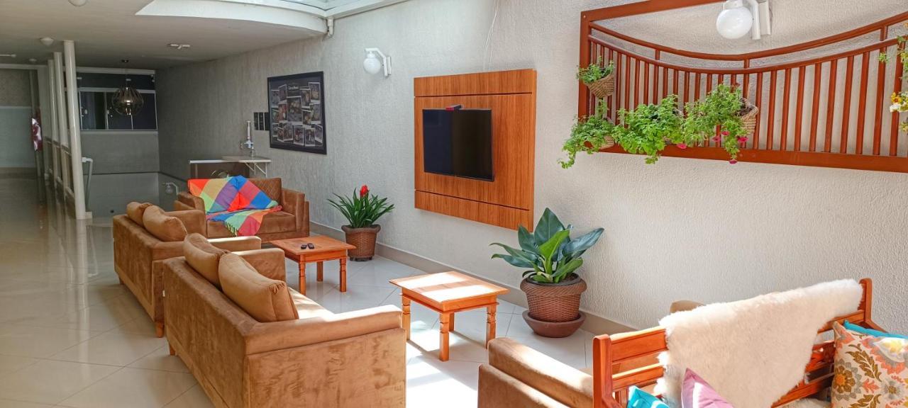 Hotel Pousada Família de Nazaré Cachoeira Paulista Esterno foto